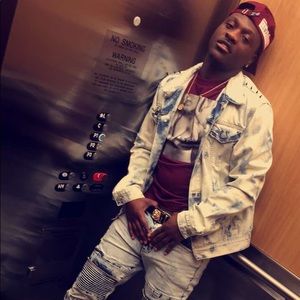 Meet your Posher, Victor